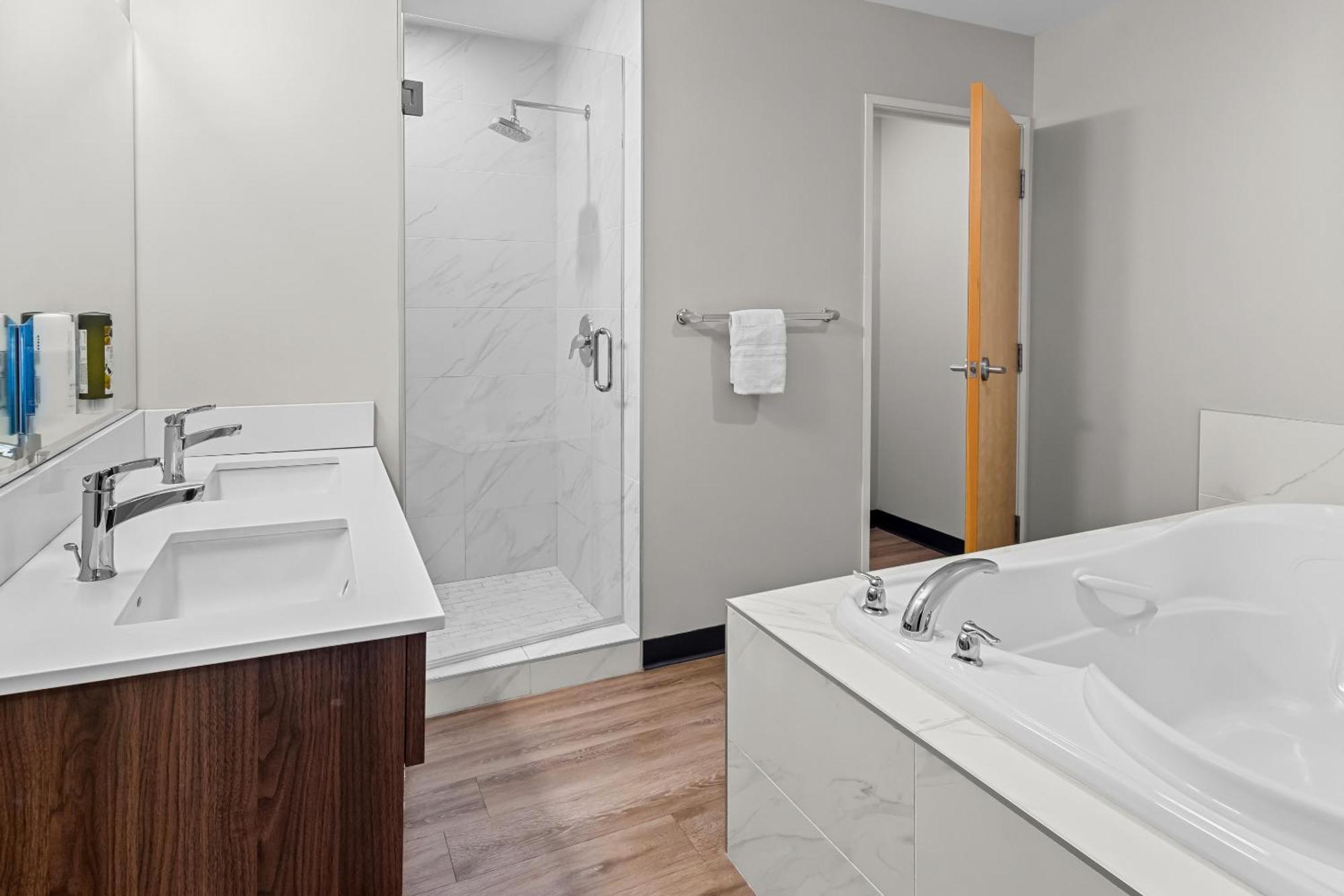 Park Inn By Radisson, Kelowna Eksteriør billede